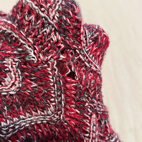 Striped V Neck Maternity sweater - Picture 7 of 9